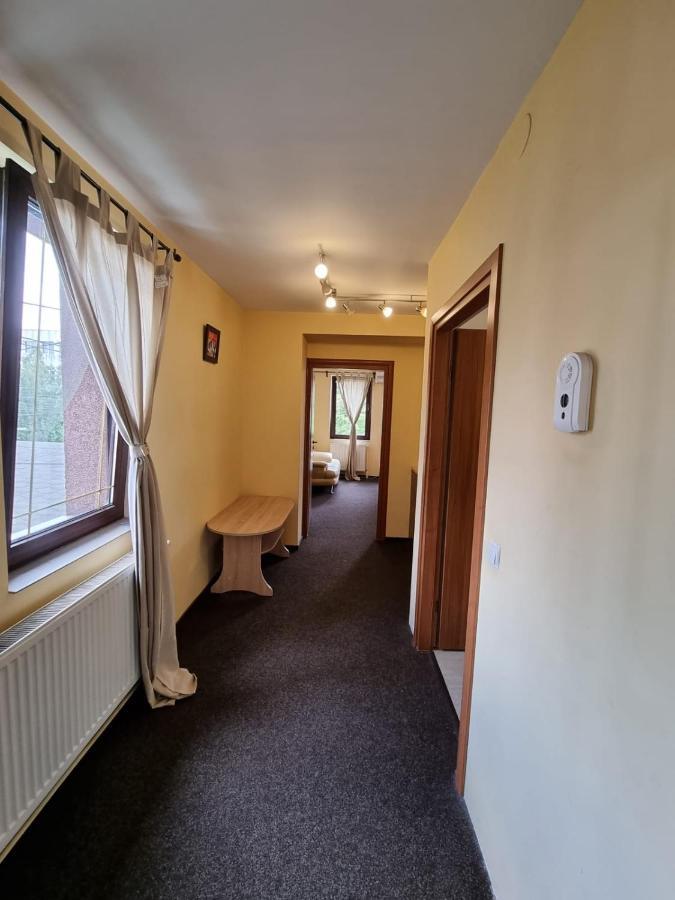 Casa Romana Apartamento Ploieşti Exterior foto