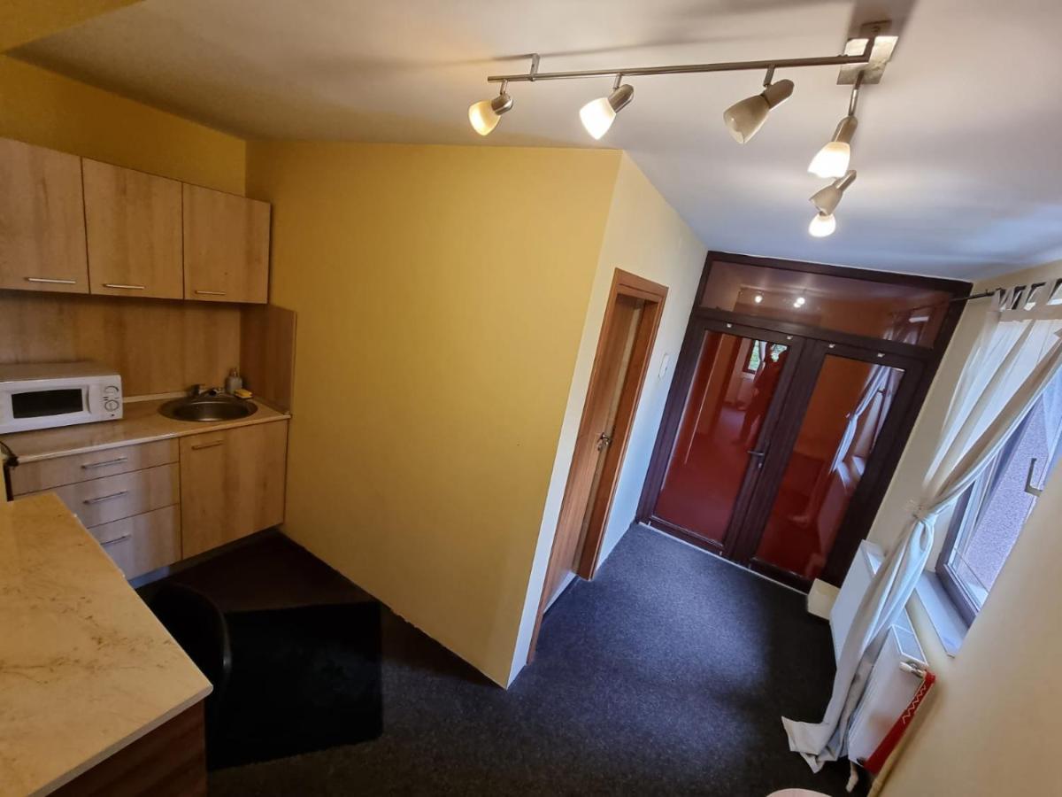Casa Romana Apartamento Ploieşti Exterior foto