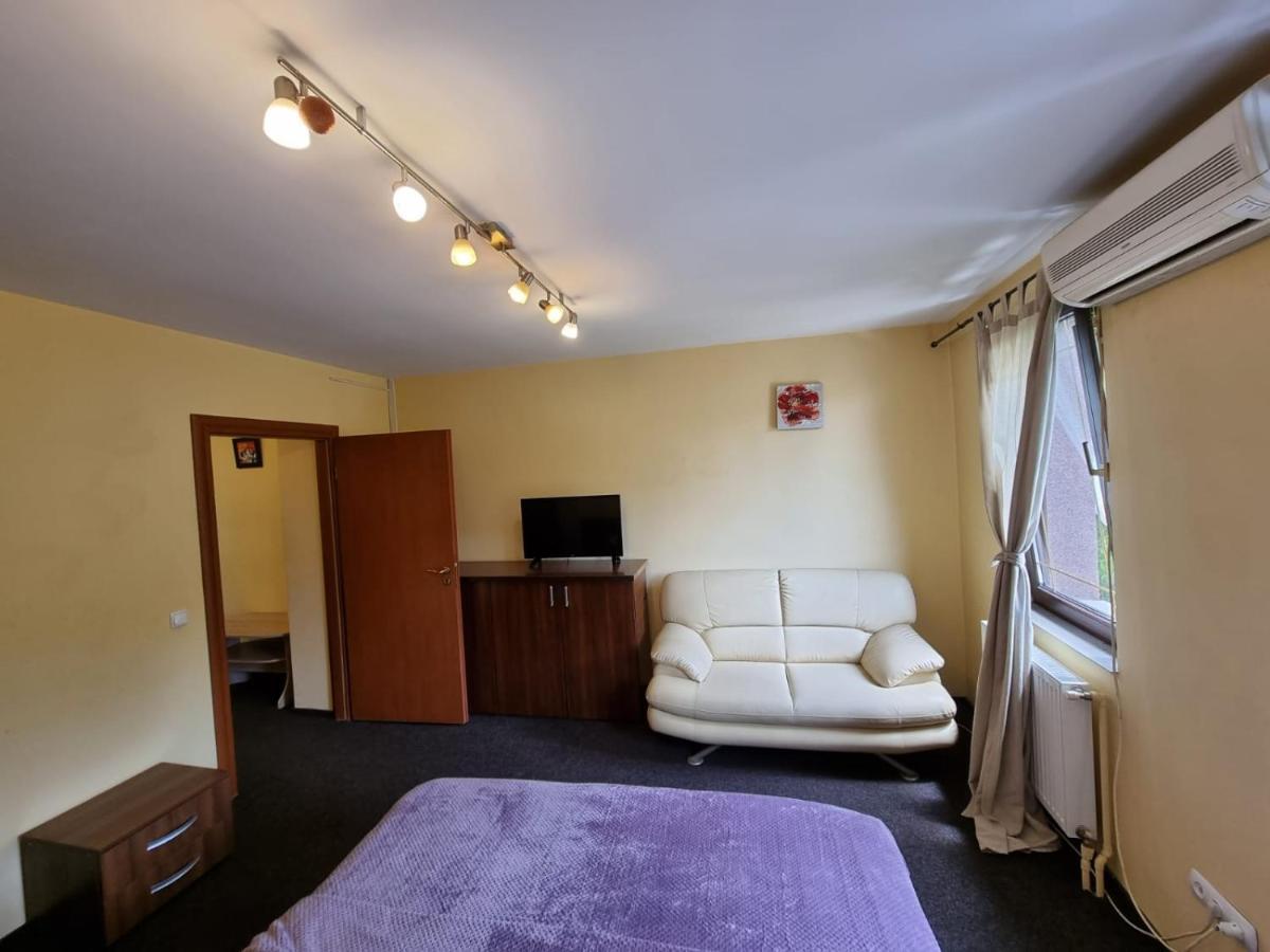 Casa Romana Apartamento Ploieşti Exterior foto